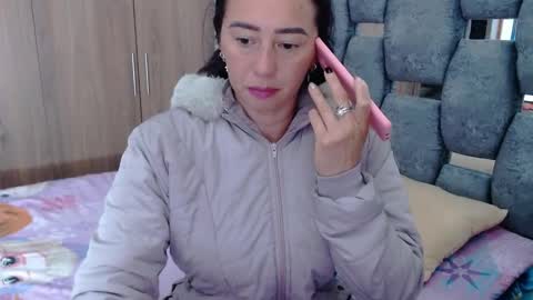 Lia online show from 12, 2, 2025