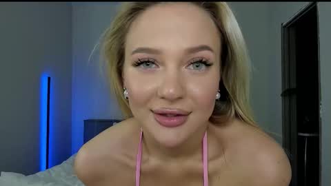 Snapshot of sarahphyllis chatting on 21, 10, 2025 sarahphyllis online show from 21, 10, 2025