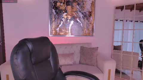 Snapshot of sarahrhodes_ chatting on 2, 7, 2026 Sarah Rhodes online show from 2, 7, 2026