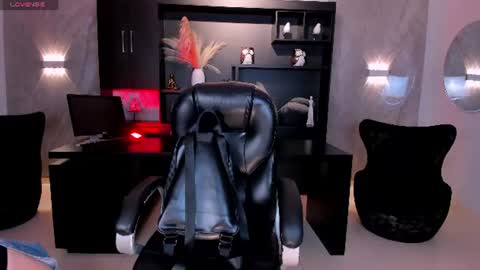 Snapshot of sarahrhodes_ chatting on 30, 7, 2026 Sarah Rhodes online show from 30, 7, 2026