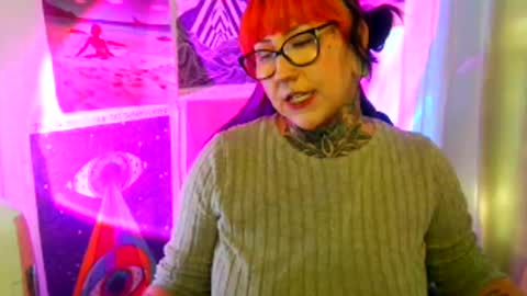 Snapshot of saraht666 chatting on 9, 10, 2025 Sarah T online show from 9, 10, 2025