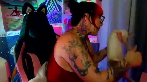 Snapshot of saraht666 chatting on 19, 10, 2025 Sarah T online show from 19, 10, 2025