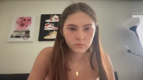 Snapshot of sarahxaoliver1 chatting on 30, 6, 2026 SarahxOliver online show from 30, 6, 2026