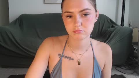 Snapshot of sarahxaoliver1 chatting on 27, 7, 2026 SarahxOliver online show from 27, 7, 2026