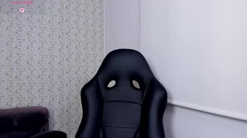 Sara jones   online show from 16, 12, 2025