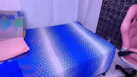 Sara  online show from 4, 3, 2025