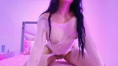 Sara  online show from 27, 10, 2025