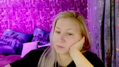 Snapshot of sarakatherin chatting on 23, 12, 2024 Sara online show from 23, 12, 2024