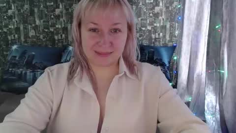 Snapshot of sarakatherin chatting on 3, 2, 2025 Sara online show from 3, 2, 2025