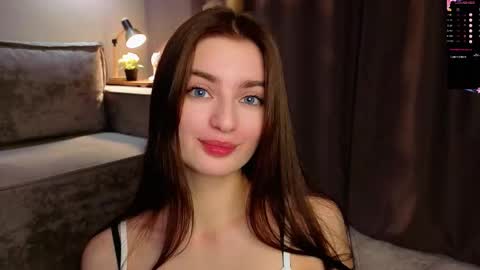 Snapshot of sarakinsly chatting on 18, 12, 2025 Rosie online show from 18, 12, 2025