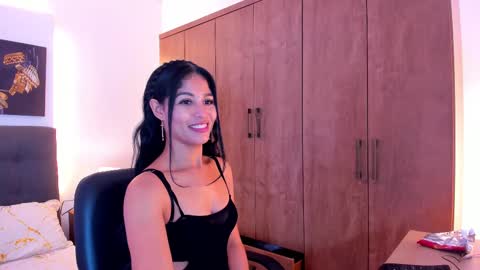 saralife69 online show from 17, 2, 2025