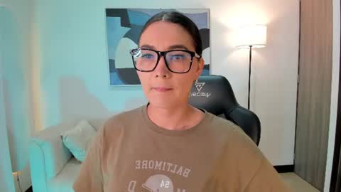 I am Sara  online show from 25, 6, 2026