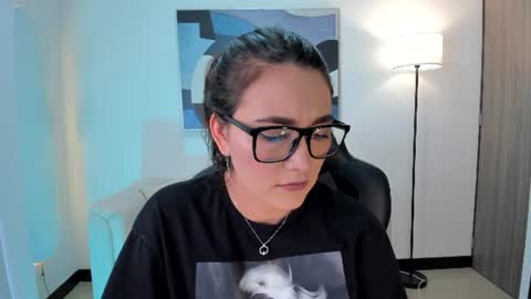 I am Sara  online show from 14, 7, 2026