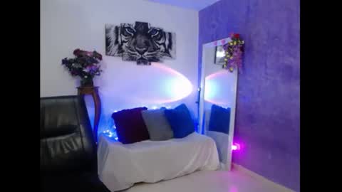 Snapshot of sarasmith2 chatting on 9, 1, 2025 sara online show from 9, 1, 2025