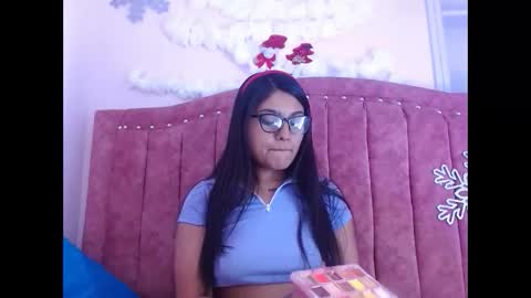 Snapshot of sarastonesx chatting on 31, 12, 2024 sarastonesx online show from 31, 12, 2024