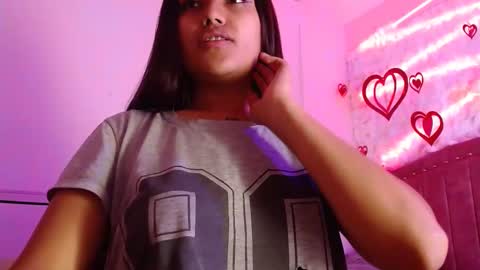 Snapshot of sarastonesx chatting on 21, 2, 2025 sarastonesx online show from 21, 2, 2025