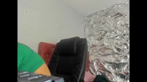 Snapshot of sarastonesx chatting on 13, 1, 2026 sarastonesx online show from 13, 1, 2026