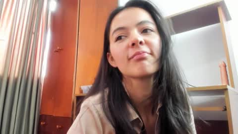 Snapshot of sarasweet_4 chatting on 12, 3, 2025 Sara   online show from 12, 3, 2025