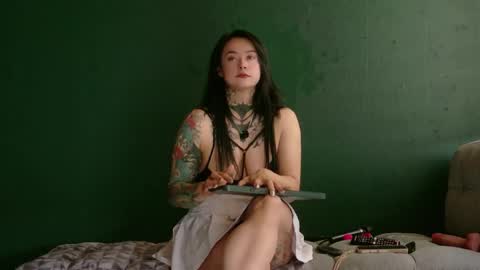 Sara Herrera online show from 3, 5, 2026