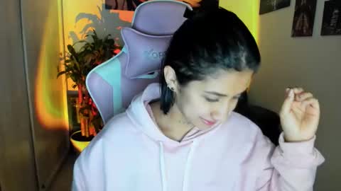 saratukkerr online show from 4, 11, 2025