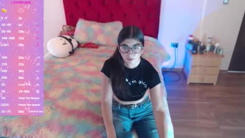 Snapshot of saray_honey1 chatting on 26, 10, 2025 saray online show from 26, 10, 2025