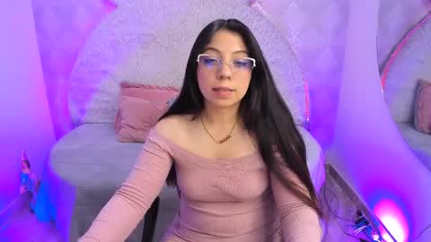 Snapshot of sarita_jane chatting on 9, 4, 2026 Sara online show from 9, 4, 2026