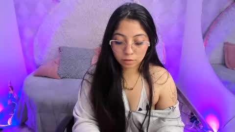 Snapshot of sarita_jane chatting on 15, 4, 2026 Sara online show from 15, 4, 2026