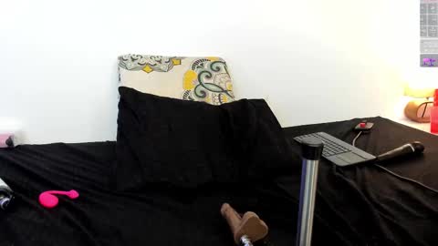 Sara online show from 6, 10, 2025