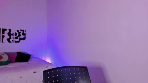 Snapshot of sarrah_3 chatting on 9, 2, 2025 Sara online show from 9, 2, 2025