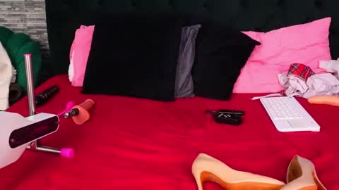 Snapshot of sarrarose chatting on 3, 10, 2025 sarrarose online show from 3, 10, 2025