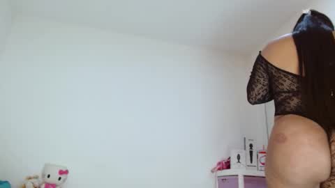 Sasha Creamy online show from 4, 2, 2026