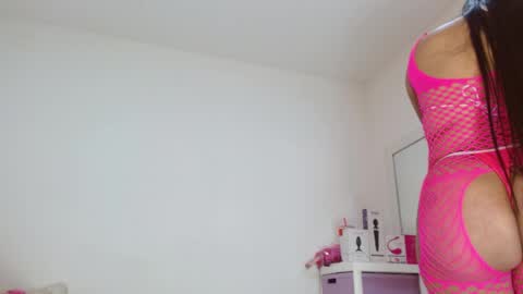 Sasha Creamy online show from 9, 4, 2026