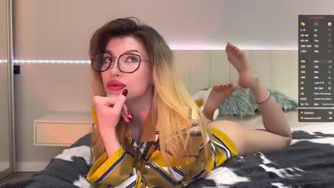 Hi everyone my name is Sasha   online show from 14, 2, 2025