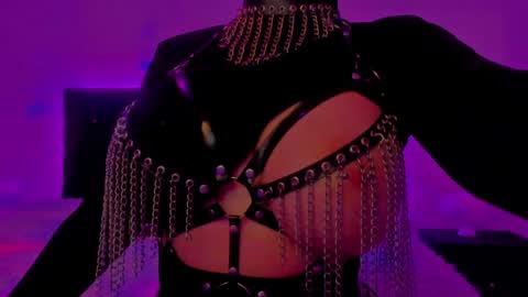   Sasha   online show from 6, 2, 2025