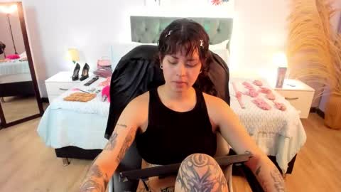 Snapshot of saskia_vellour chatting on 11, 3, 2026 saskia_vellour online show from 11, 3, 2026