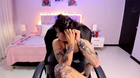 Snapshot of saskia_vellour chatting on 14, 3, 2026 saskia_vellour online show from 14, 3, 2026