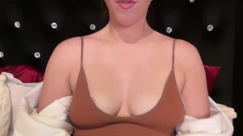 MazyMay333 online show from 2, 1, 2025