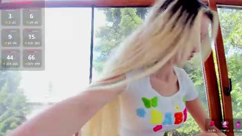 sassyt33n online show from 25, 6, 2026