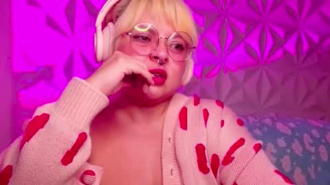 Gina George online show from 19, 10, 2025