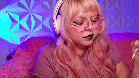 Gina George online show from 6, 5, 2026