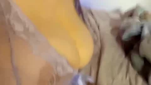 SnowBunny online show from 12, 2, 2025