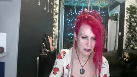 SaucySky online show from 8, 11, 2025