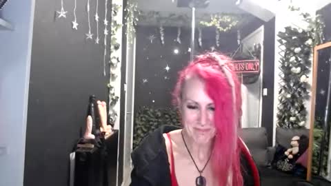 SaucySky online show from 19, 3, 2026