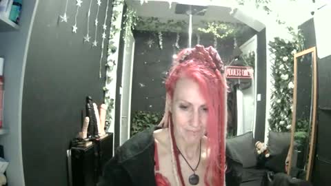 SaucySky online show from 11, 5, 2026