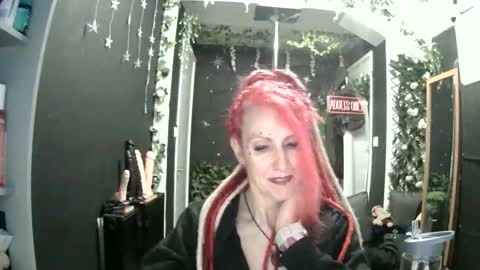 SaucySky online show from 12, 5, 2026