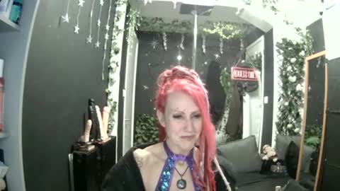 SaucySky online show from 16, 5, 2026