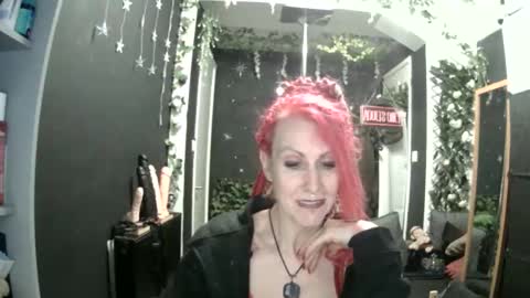 SaucySky online show from 17, 5, 2026