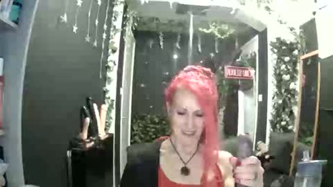 SaucySky online show from 19, 5, 2026