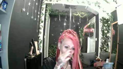 SaucySky online show from 31, 5, 2026
