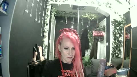 SaucySky online show from 1, 6, 2026